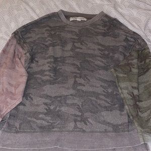 Vintage Havana Multi color crew neck sweatshirt